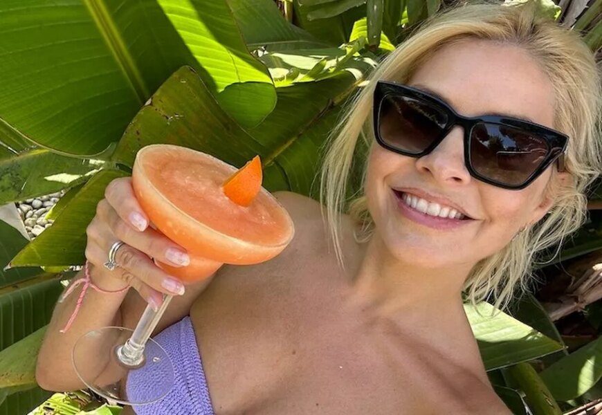 Holly Willoughby poses in bikini and shares snaps from wedding anniversary trip